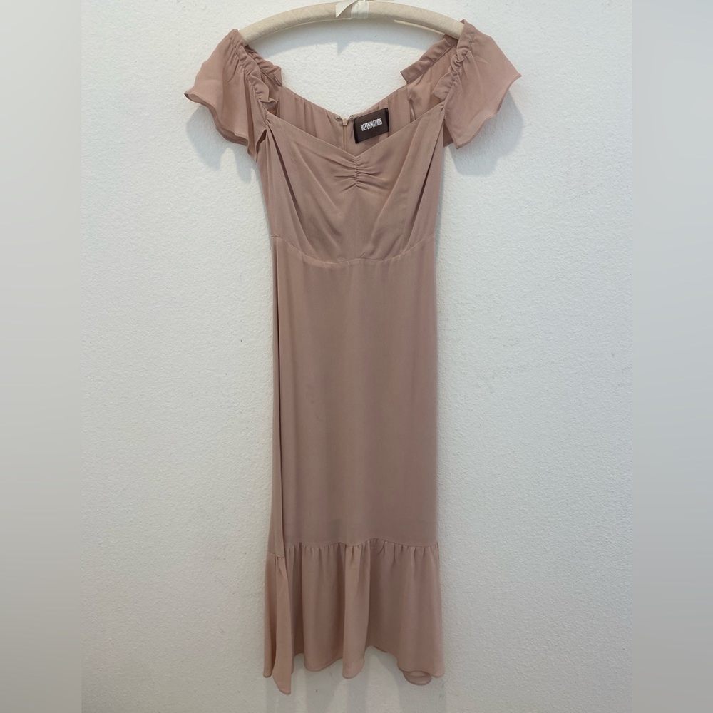 Reformation never worn champagne dress size 2 petite